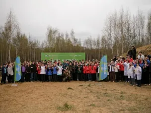 Нижегородцы расчистили Бурнаковскую экотропу в ходе общегородского субботника